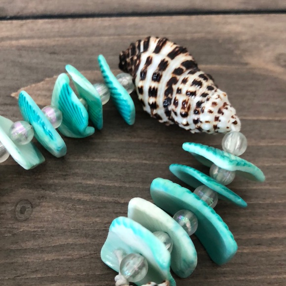 Seashell Bracelets - Picture 2 of 5